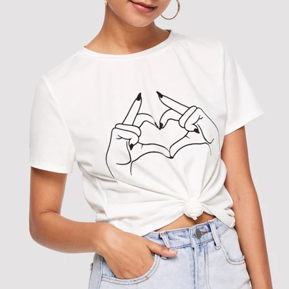Tops - Graphic Tee 🖤